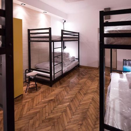 Hostel Evropa Nikšić Kültér fotó