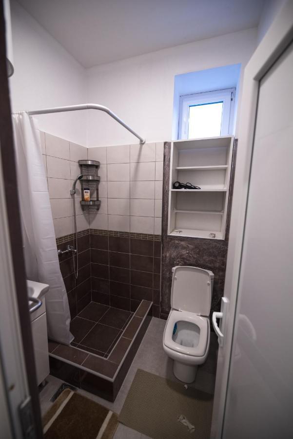 Hostel Evropa Nikšić Kültér fotó