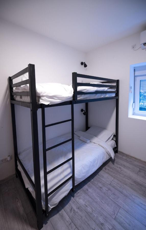 Hostel Evropa Nikšić Kültér fotó